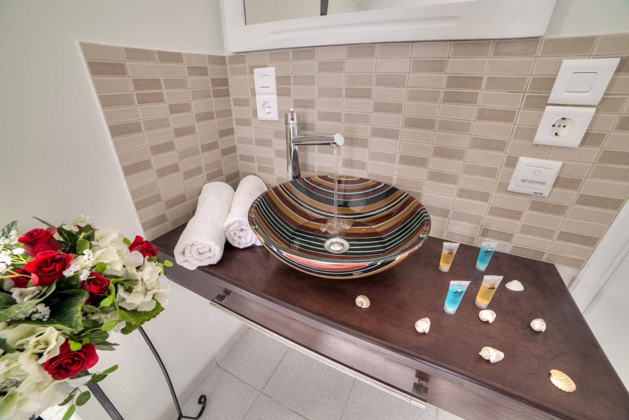 Pantheon Hotel Agios Georgios  Szoba fotó