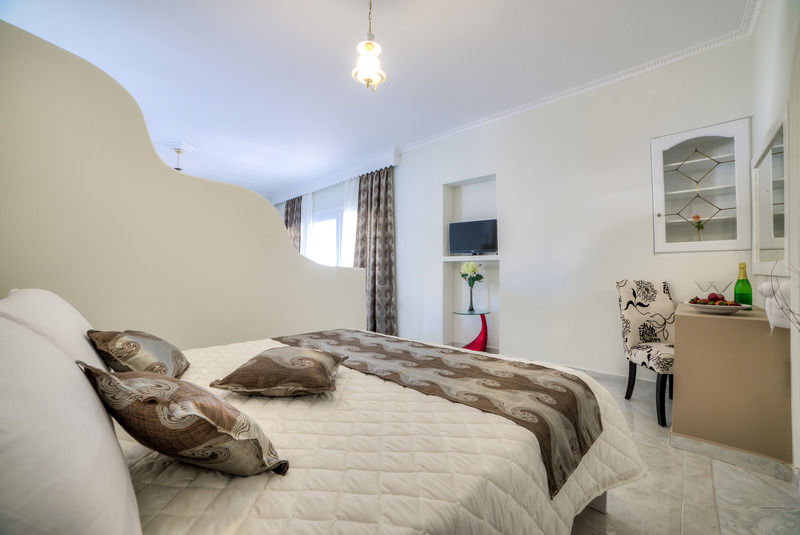 Pantheon Hotel Agios Georgios  Kültér fotó