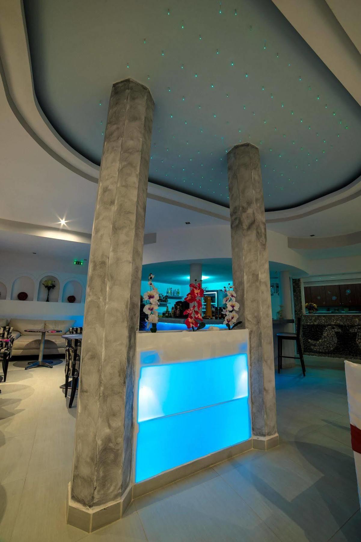 Pantheon Hotel Agios Georgios  Kültér fotó