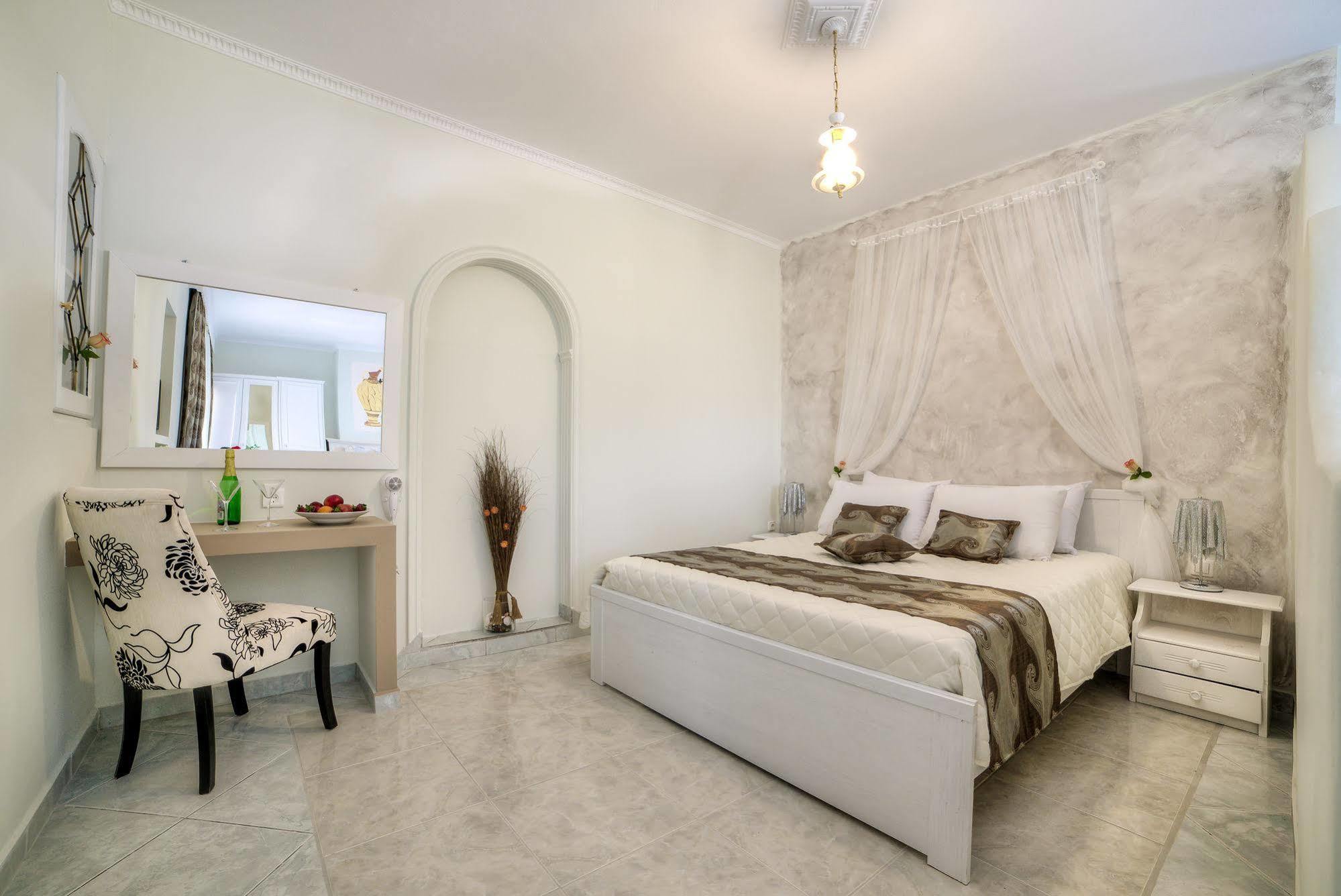 Pantheon Hotel Agios Georgios  Kültér fotó