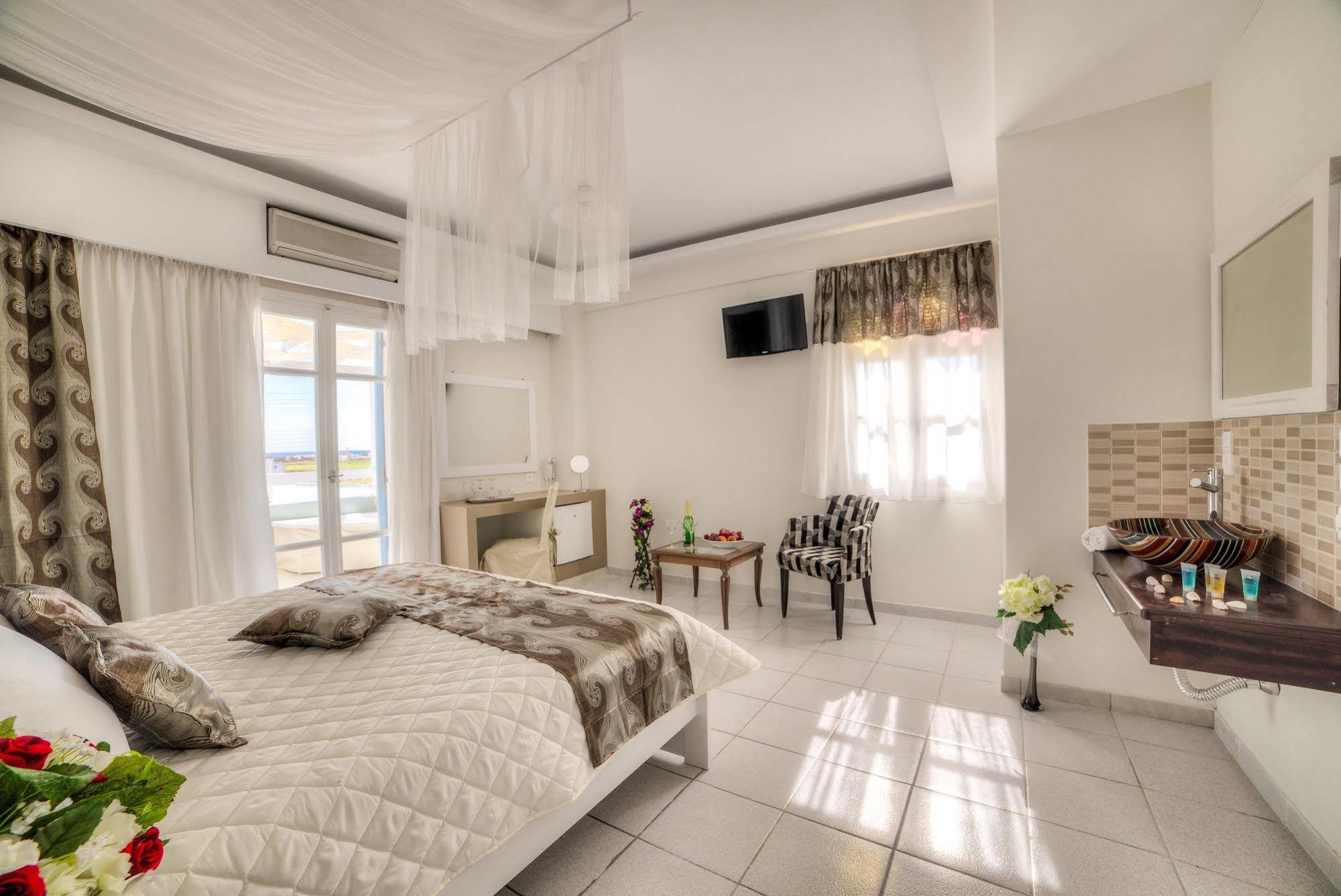 Pantheon Hotel Agios Georgios  Kültér fotó
