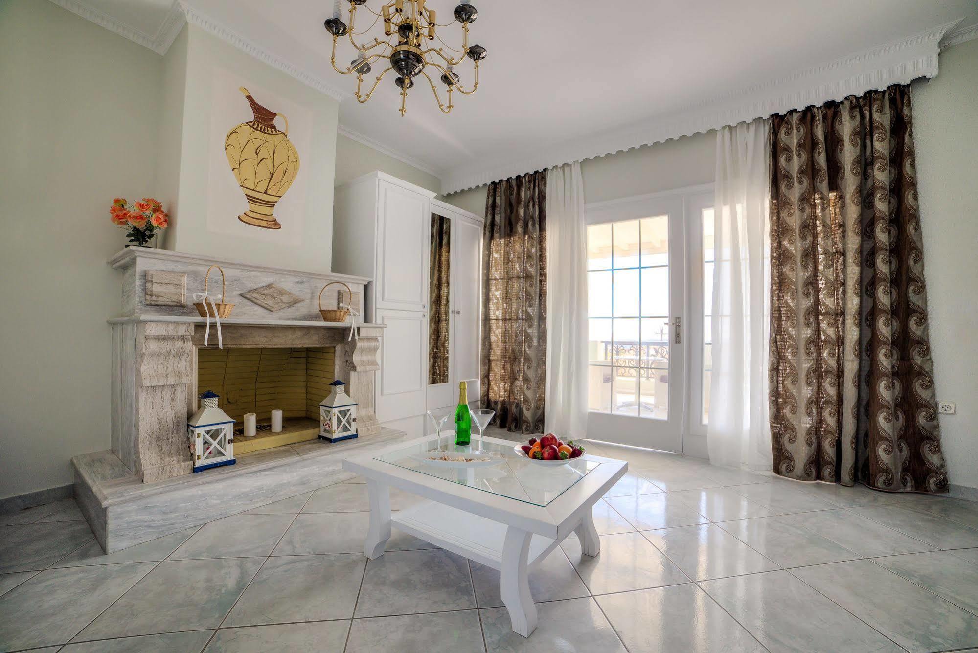 Pantheon Hotel Agios Georgios  Kültér fotó
