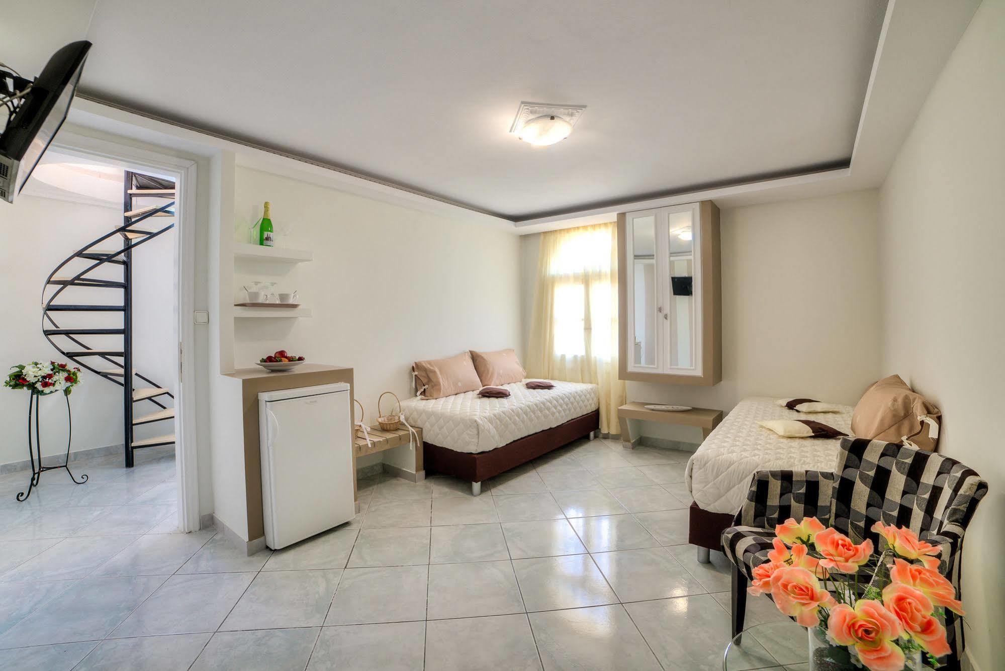 Pantheon Hotel Agios Georgios  Kültér fotó