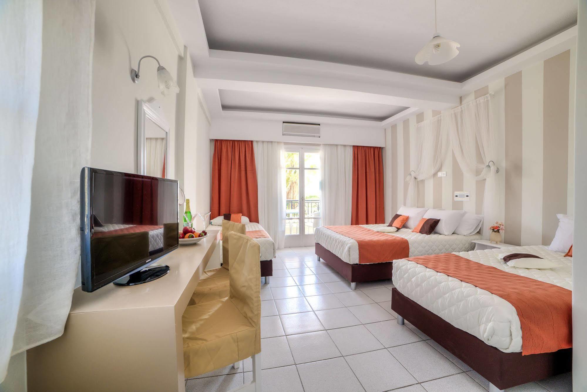 Pantheon Hotel Agios Georgios  Kültér fotó