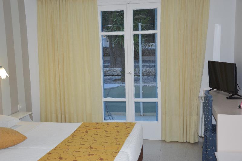 Pantheon Hotel Agios Georgios  Kültér fotó